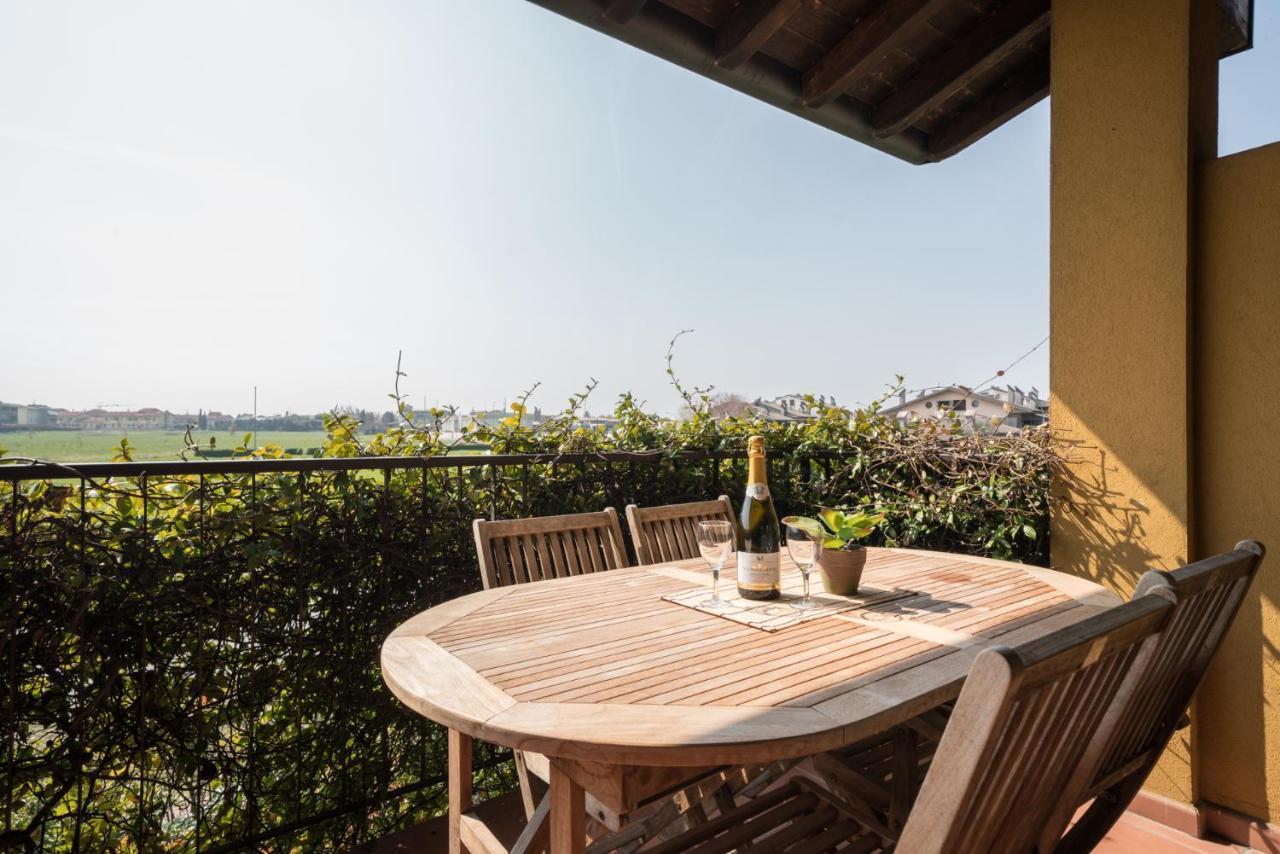 Gardappartamenti Cascinale Pool Desenzano del Garda Buitenkant foto