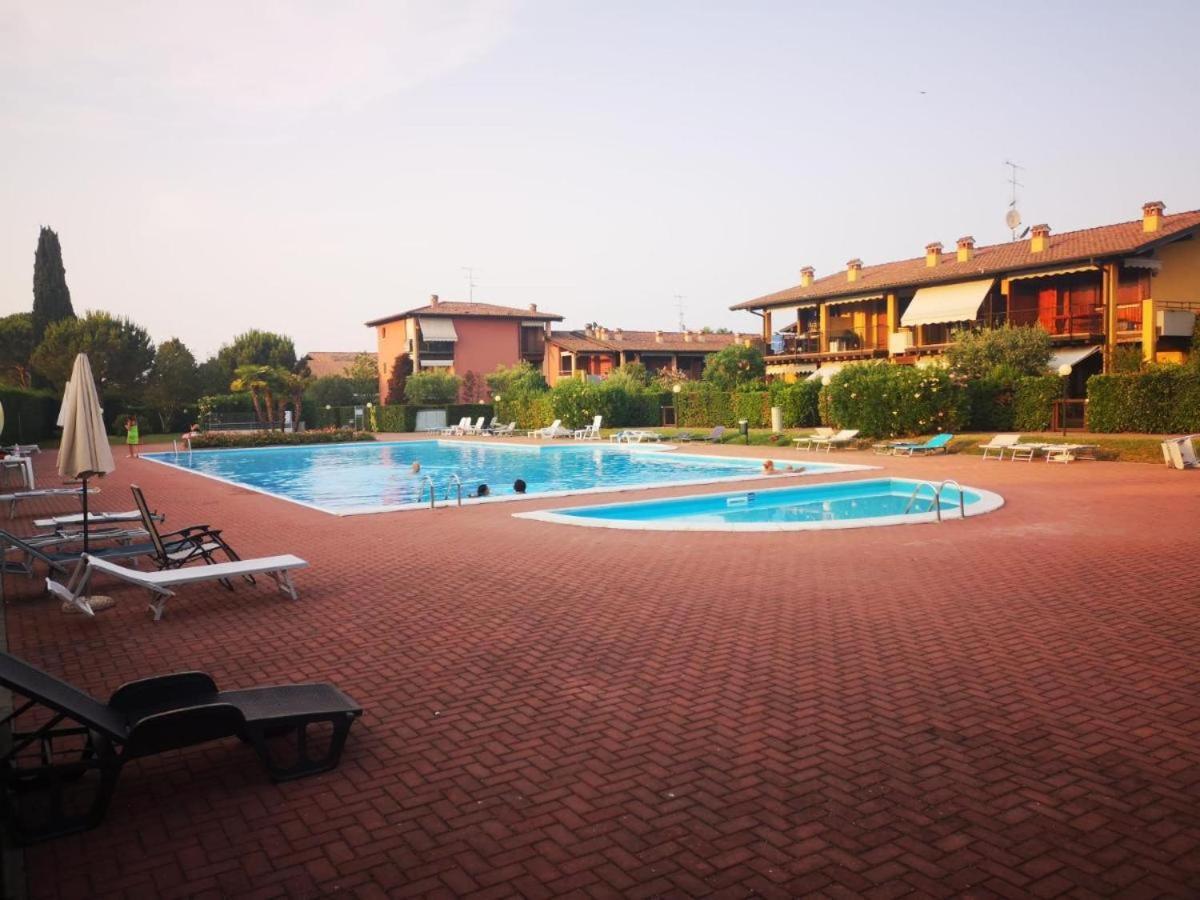 Gardappartamenti Cascinale Pool Desenzano del Garda Buitenkant foto